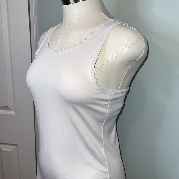 Women’s Champion Athletic White Tank Top with Built in bra - Picture 3 of 8